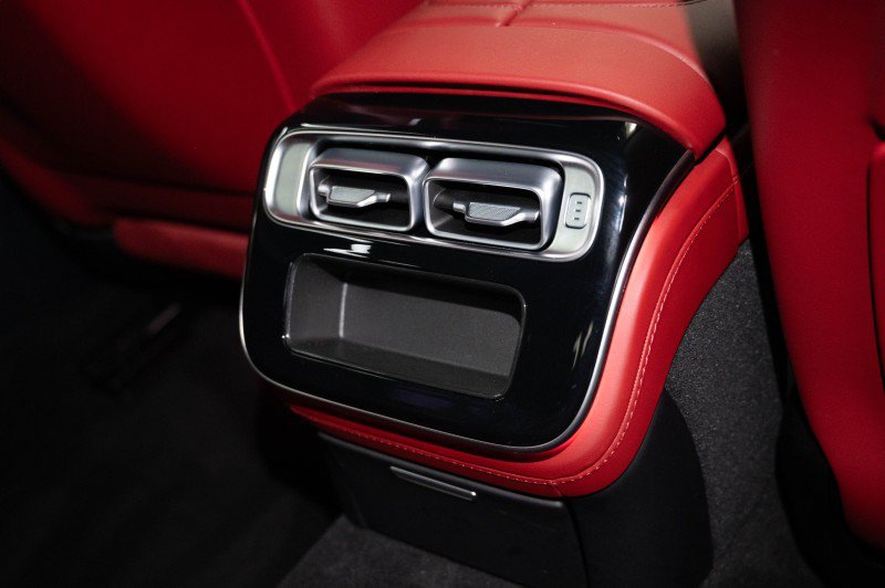 Used 2026 Mercedes-Benz S 63 AMG S image 19