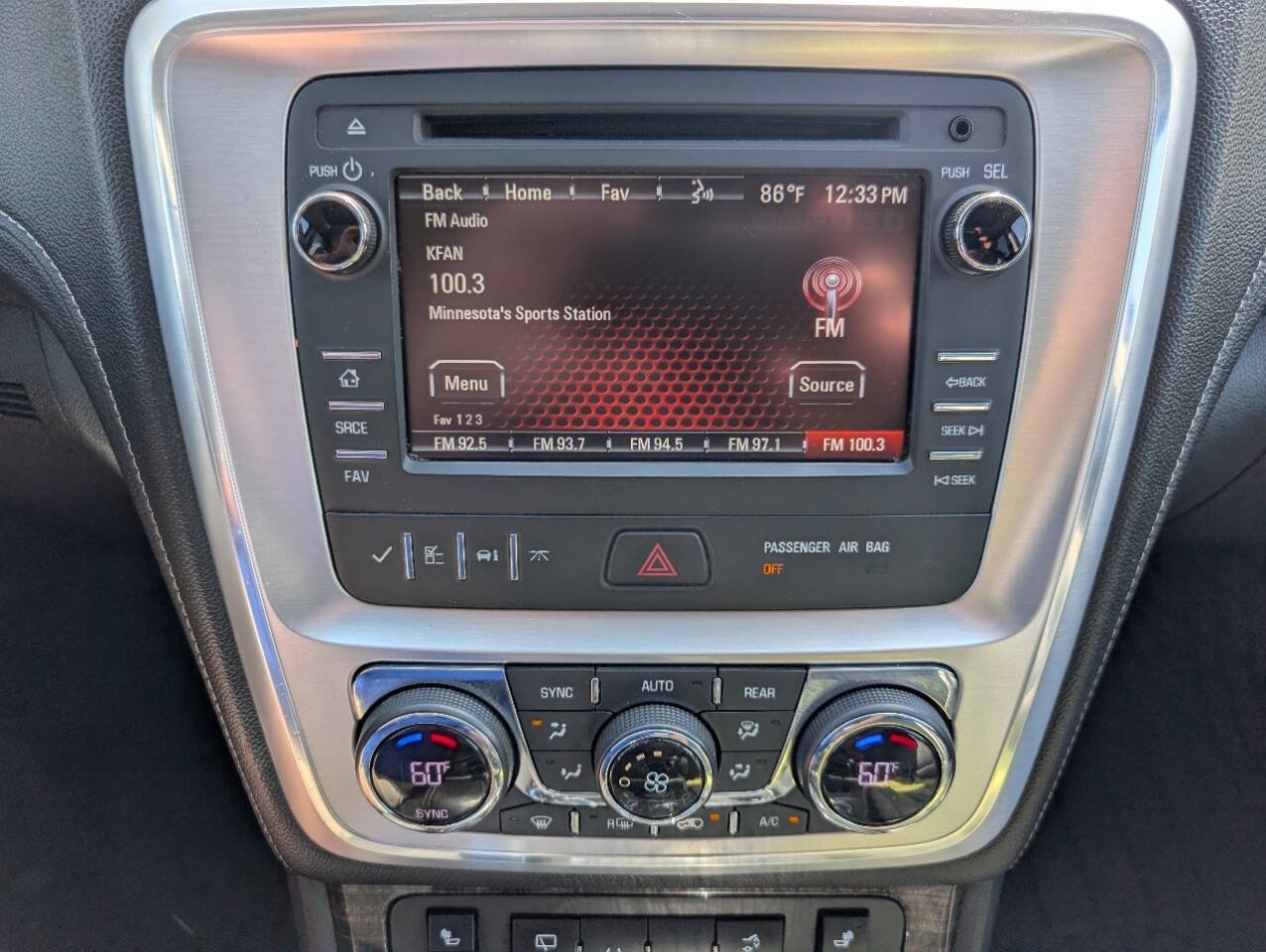 Used 2015 GMC Acadia SLT AWD/4WD image 18