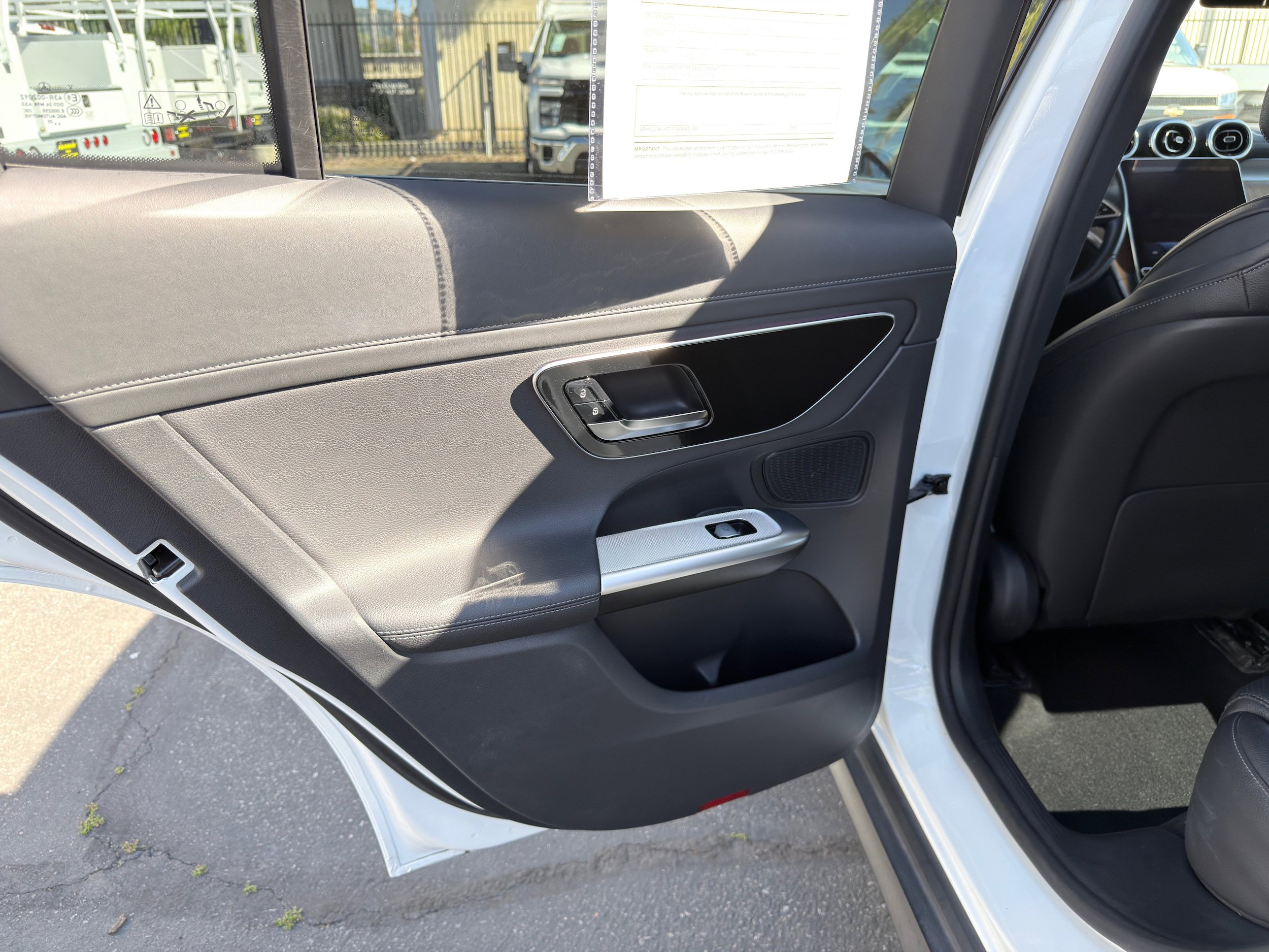 Used 2024 Mercedes-Benz GLC 300 w/ Winter Package image 19