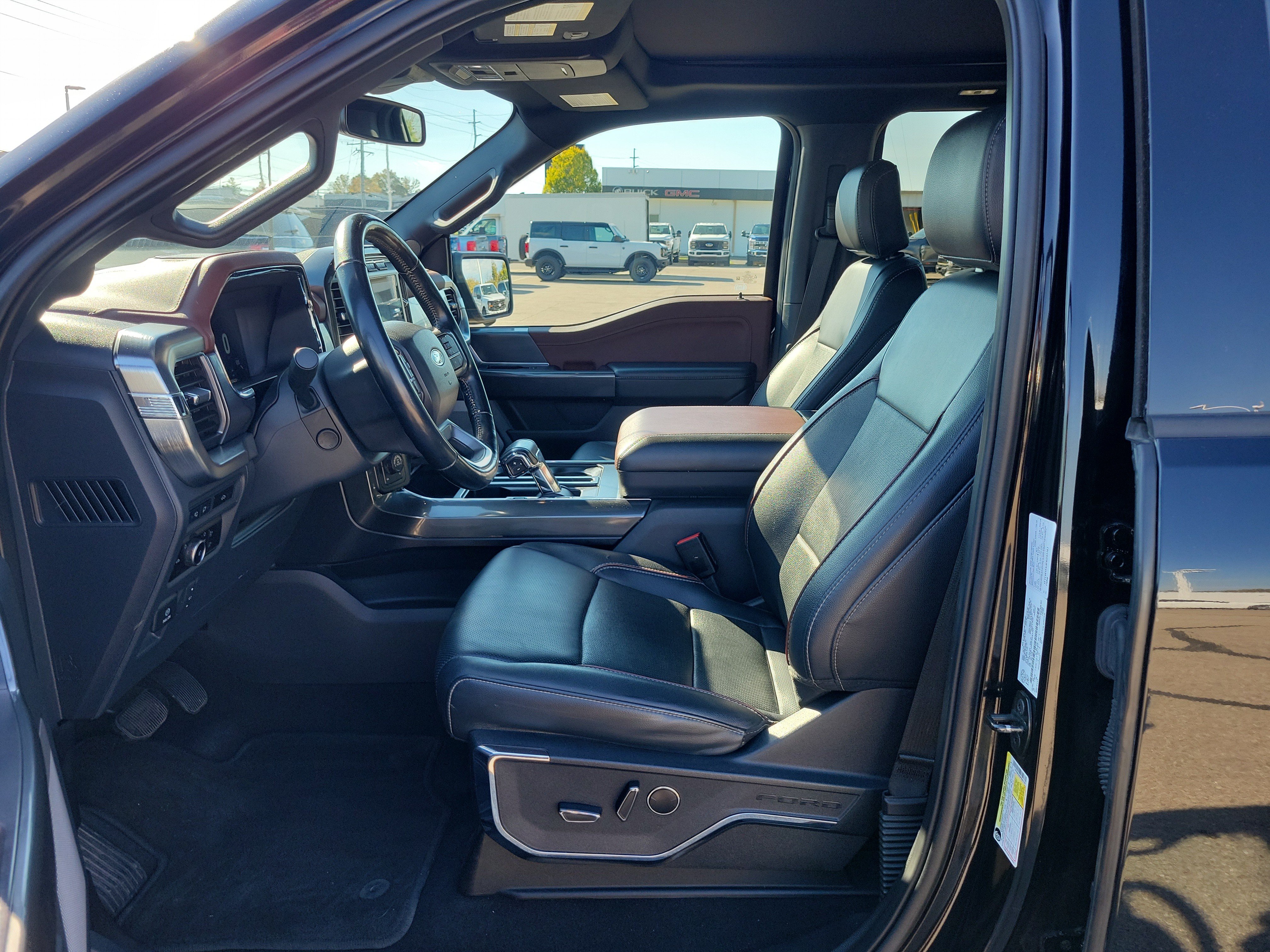 Used 2023 Ford F150 Lariat w/ Equipment Group 502A High AWD/4WD image 15