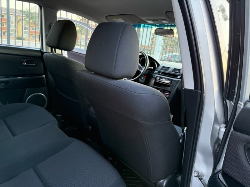 Used 2009 MAZDA MAZDA3 s Sport image 19