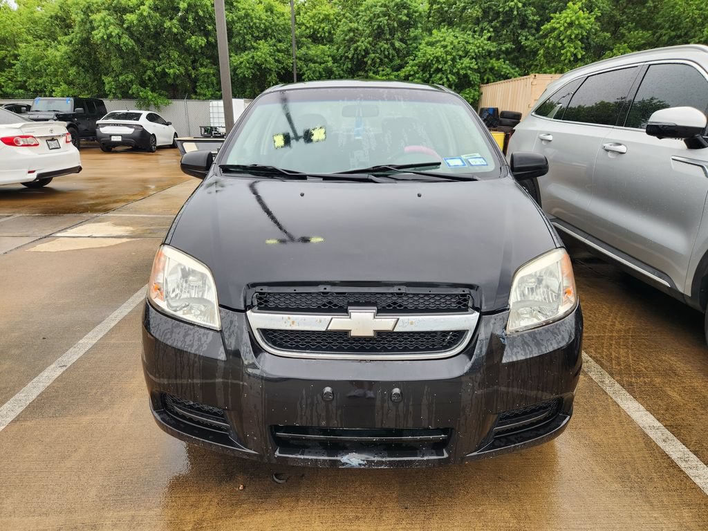 Used 2010 Chevrolet Aveo LT FWD image 2