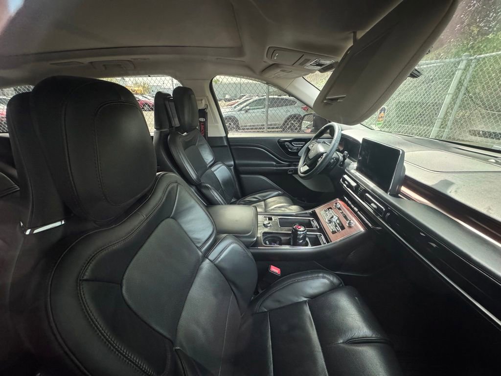 Used 2023 Lincoln Aviator Grand Touring w/ Equipment Group 301A AWD/4WD image 6