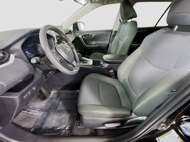 Certified 2025 Toyota RAV4 LE image 19