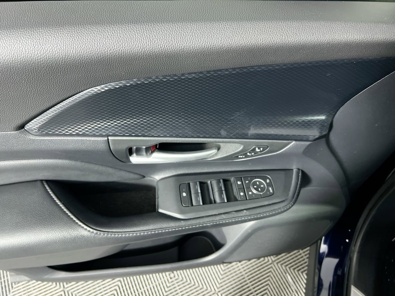 Used 2024 Toyota Grand Highlander AWD Hybrid image 14