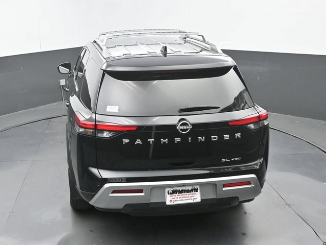 Used 2025 Nissan Pathfinder SL AWD/4WD image 32