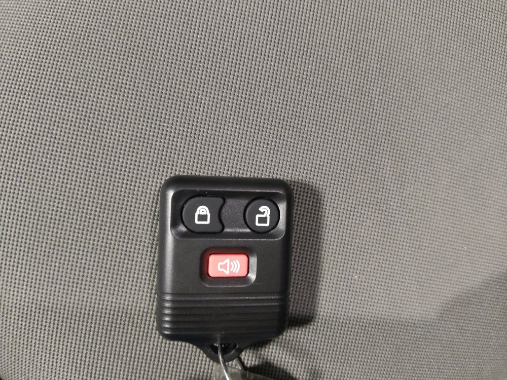 Used 2015 Ford Escape SE FWD image 32