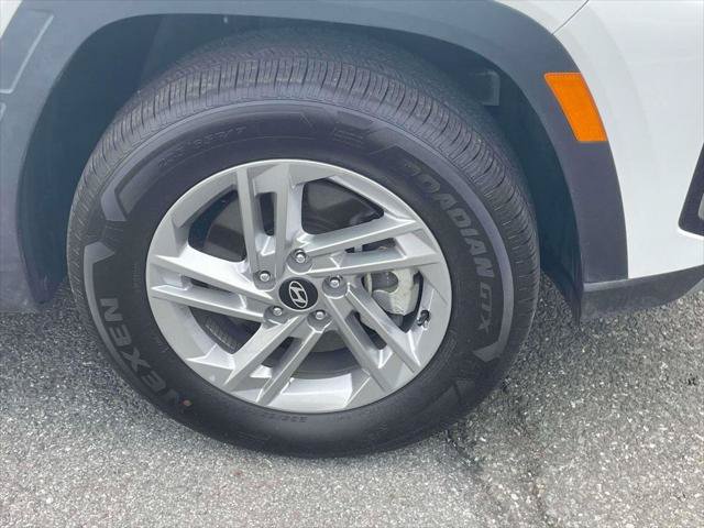 Used 2025 Hyundai Tucson SE AWD/4WD image 8