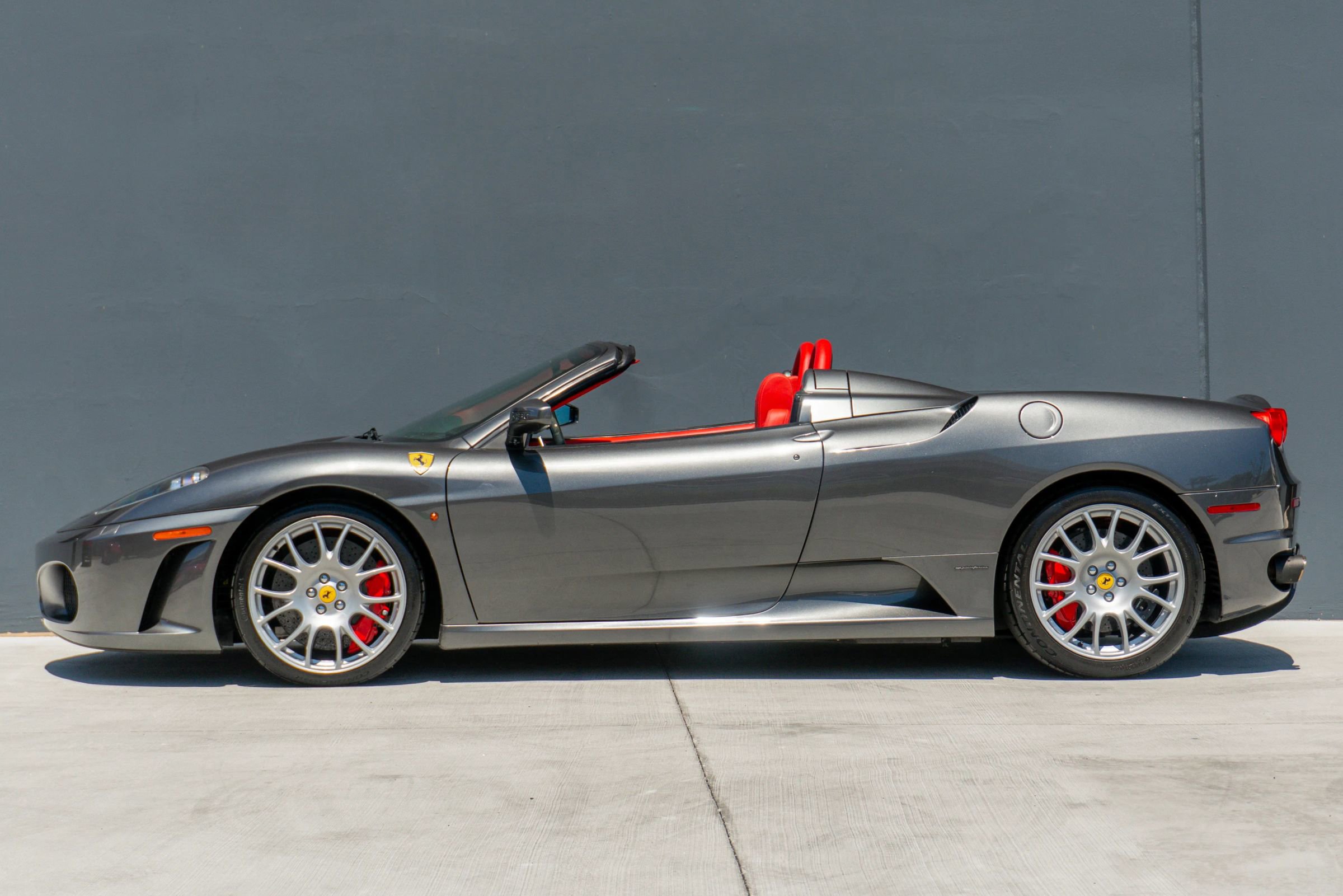 Used 2005 Ferrari F430 Spider RWD image 2
