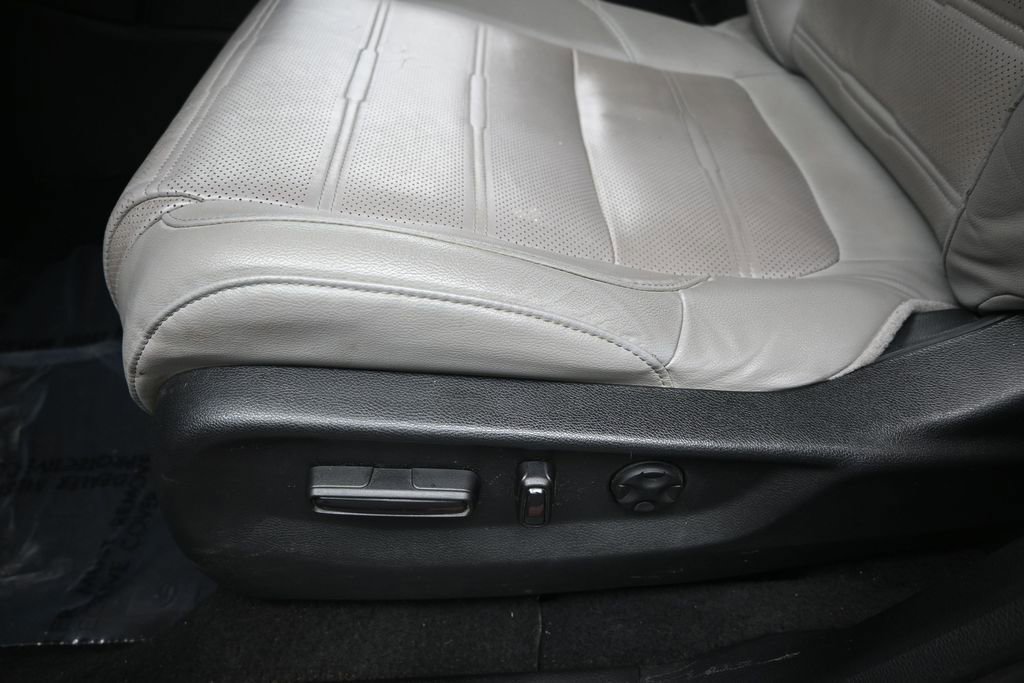Used 2022 Honda CR-V EX-L image 12