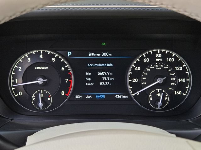 Used 2021 Genesis G90 3.3T Premium RWD image 11