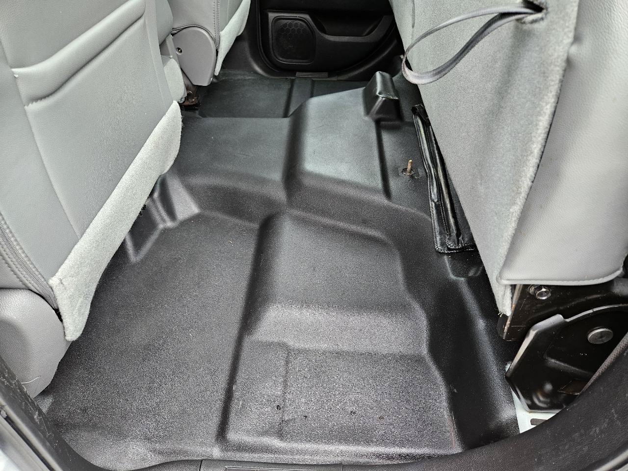Used 2019 Chevrolet Silverado 2500 W/T AWD/4WD image 26