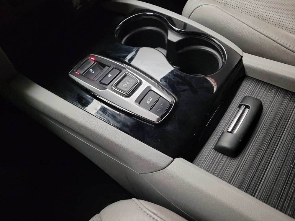 Used 2016 Honda Pilot Elite image 26