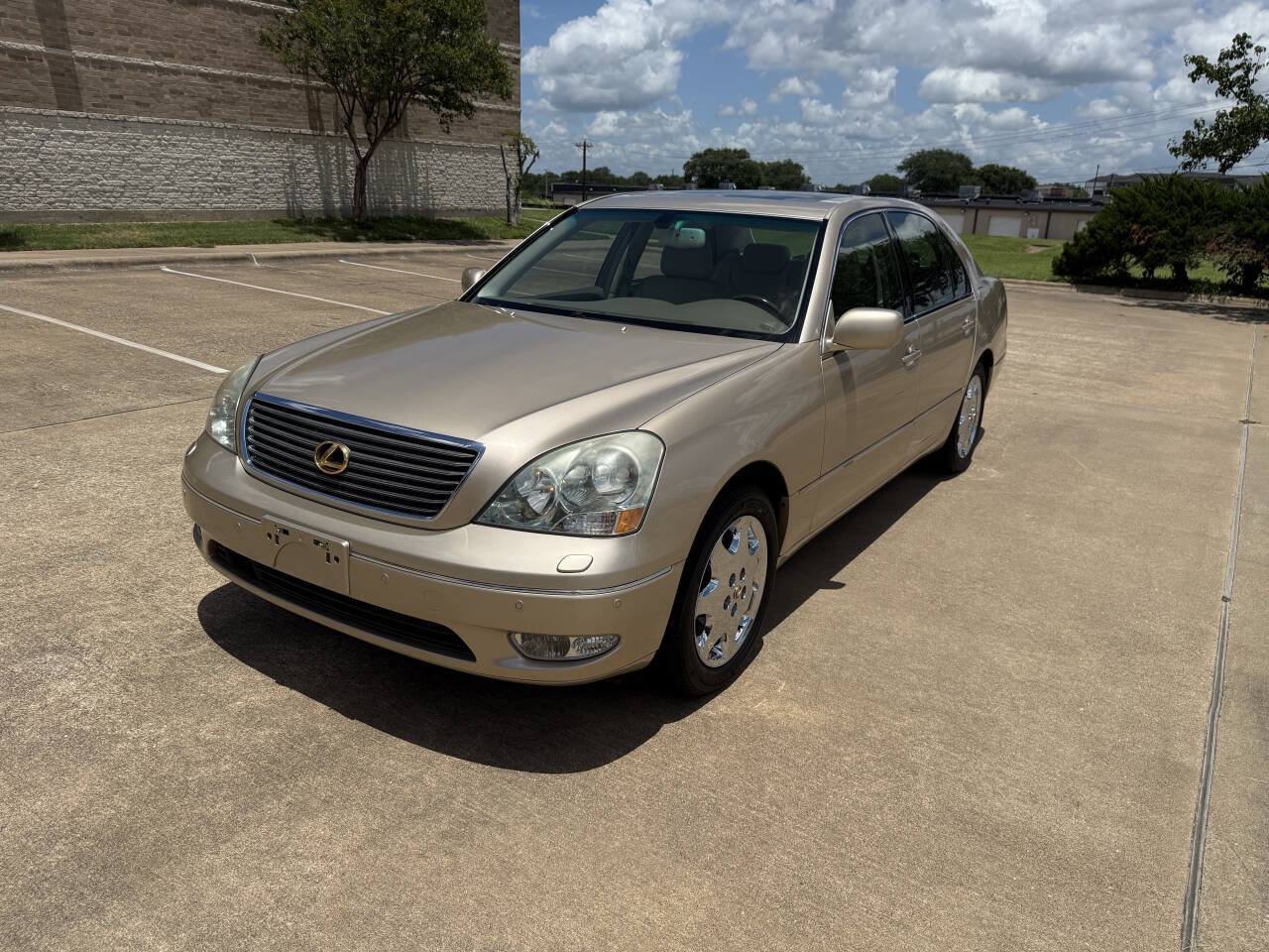 Used 2001 Lexus LS 430 RWD image 7