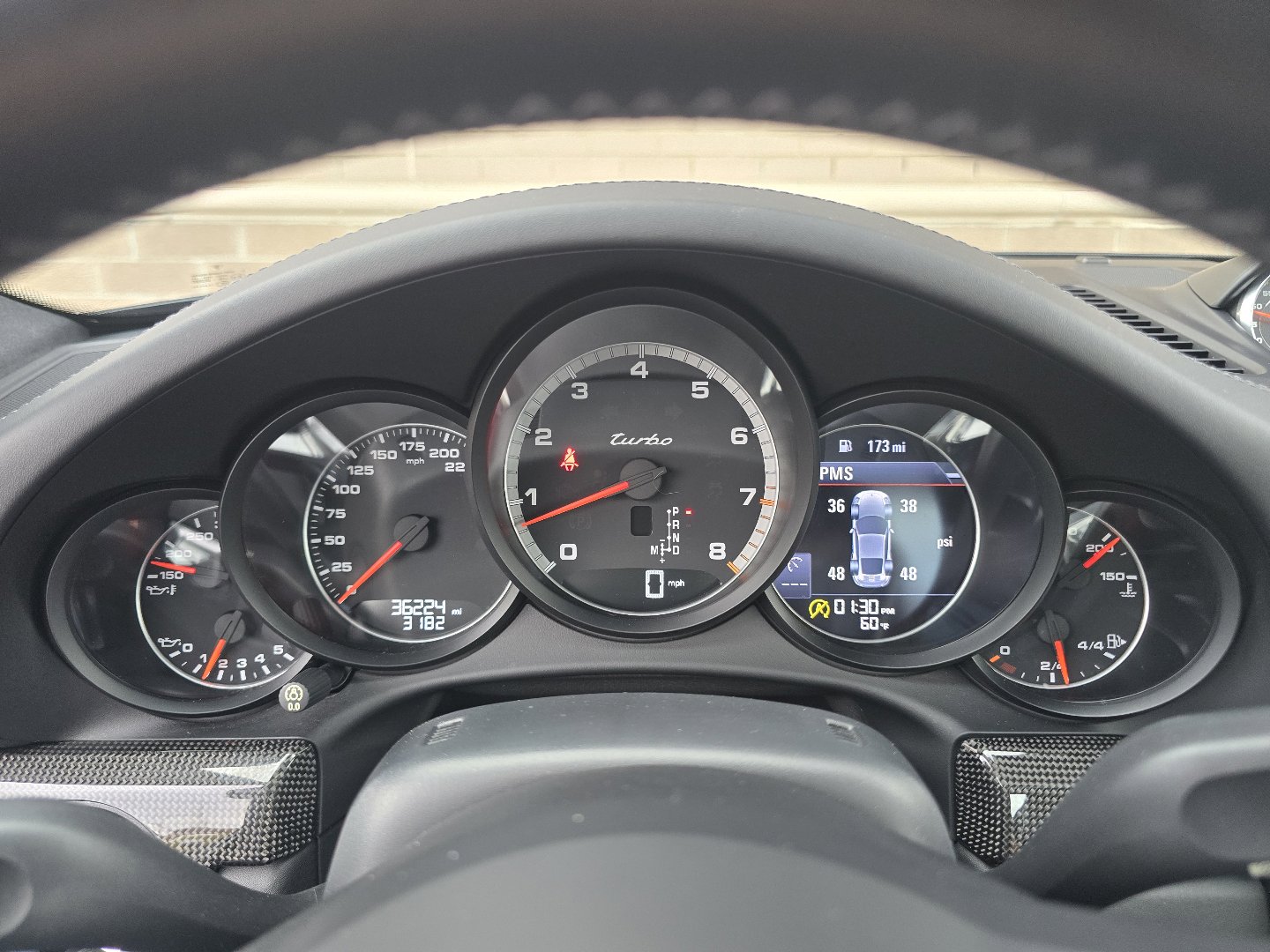 Used 2017 Porsche 911 Turbo image 39