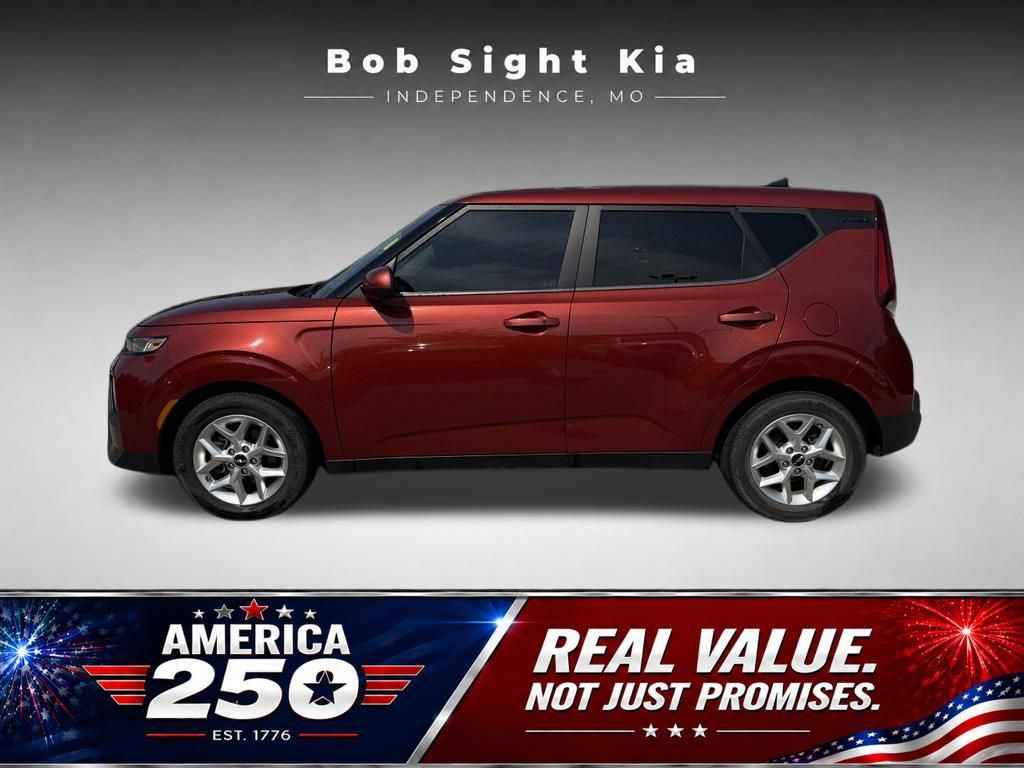 Used 2022 Kia Soul S FWD image 3
