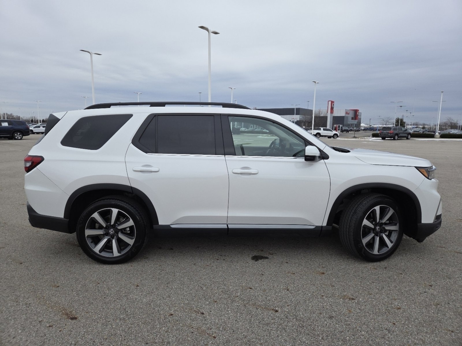 Used 2025 Honda Pilot Touring image 21