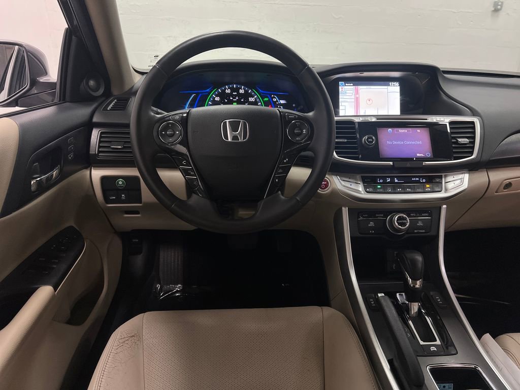 Used 2014 Honda Accord Touring image 15