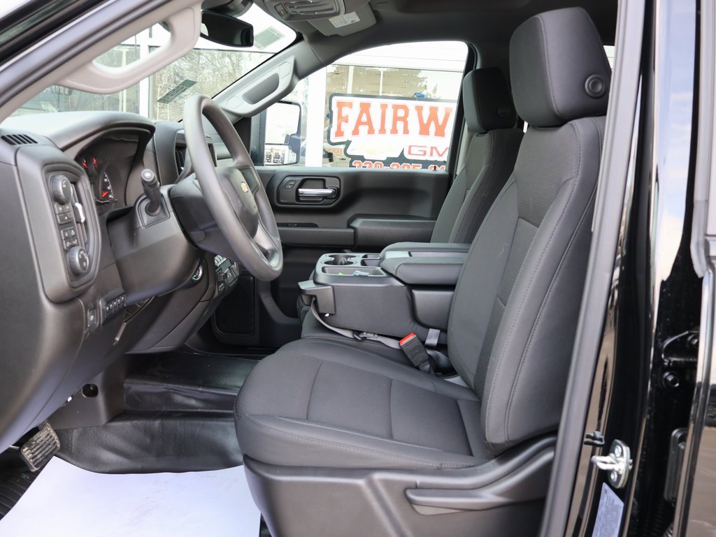 New 2026 Chevrolet Silverado 3500 W/T image 15