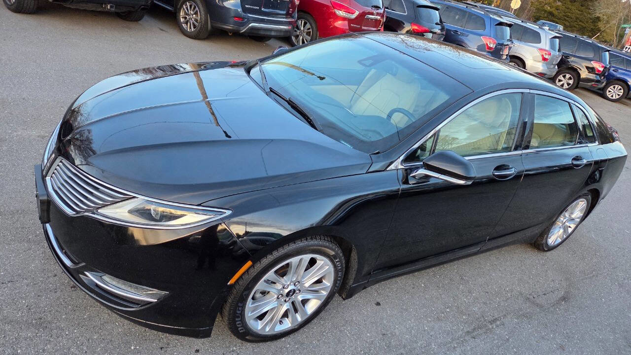 Used 2016 Lincoln MKZ AWD w/ Technology Package image 4