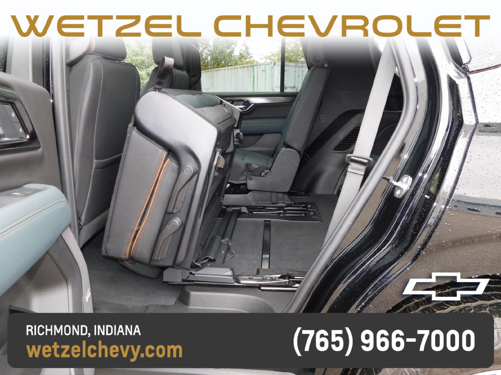 Certified 2025 GMC Yukon AT4 AWD/4WD image 36