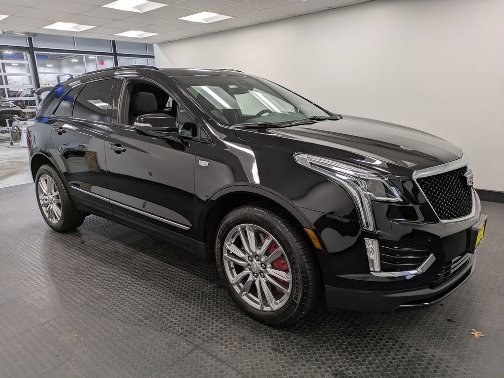 Used 2023 Cadillac XT5 Sportv image 3