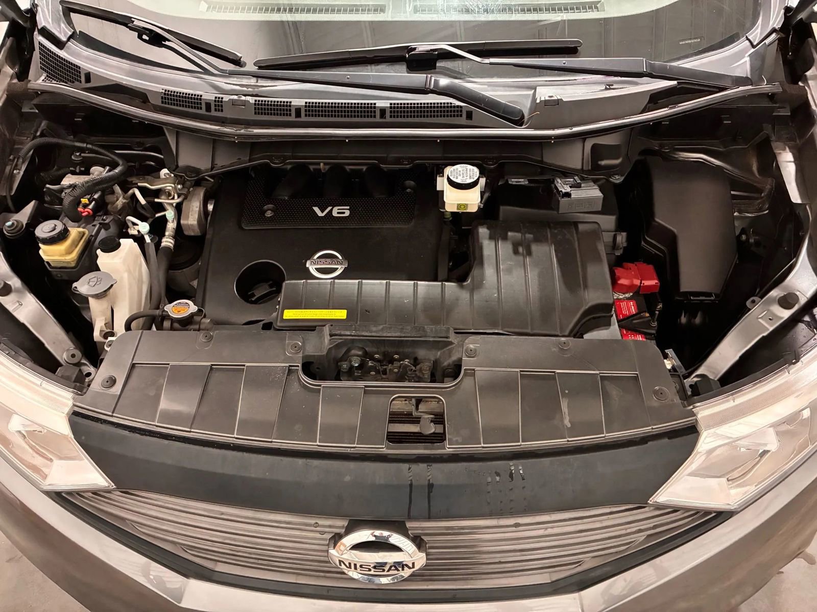 Used 2015 Nissan Quest S image 32