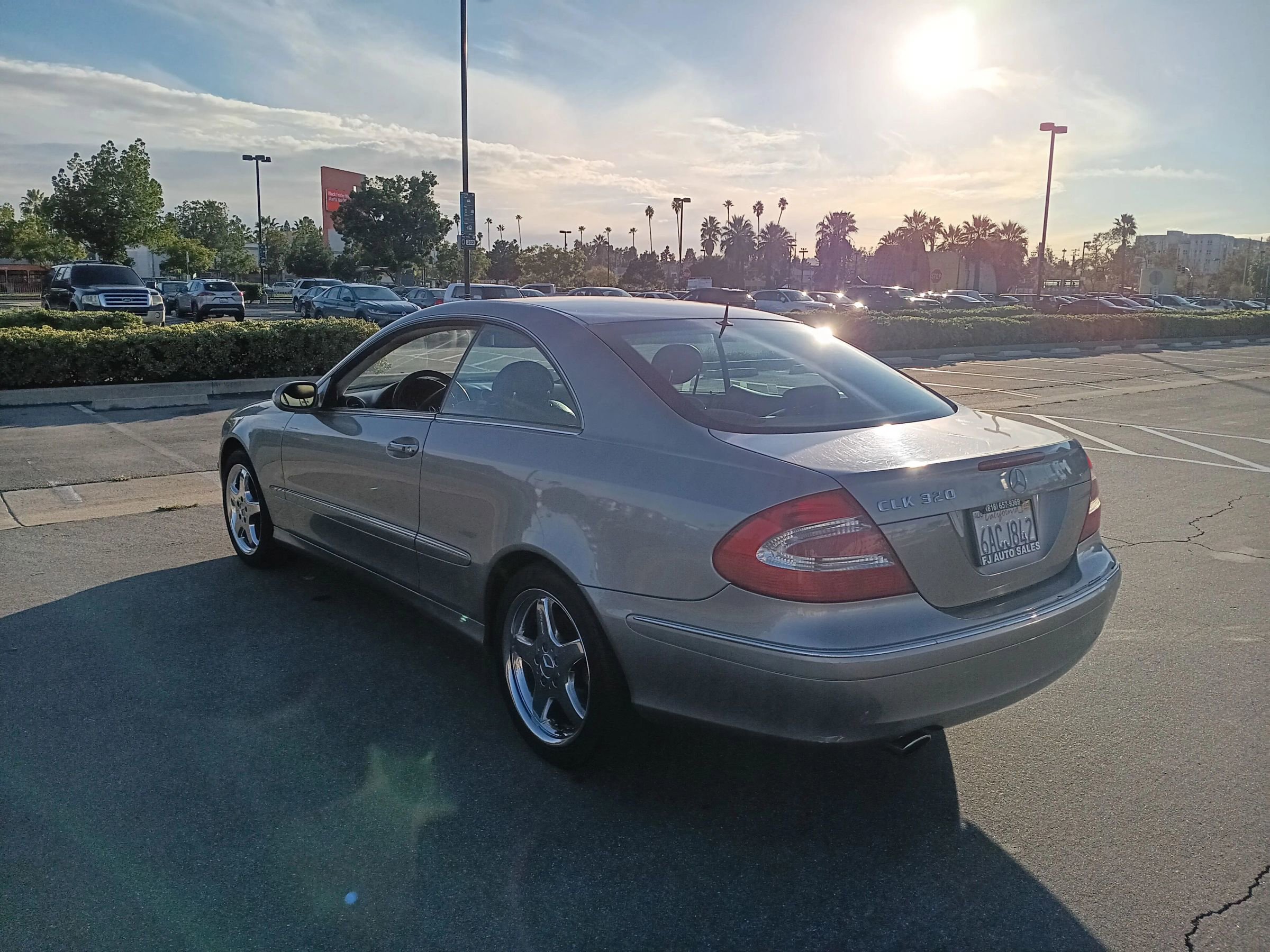 Used 2003 Mercedes-Benz CLK 320 Coupe image 6
