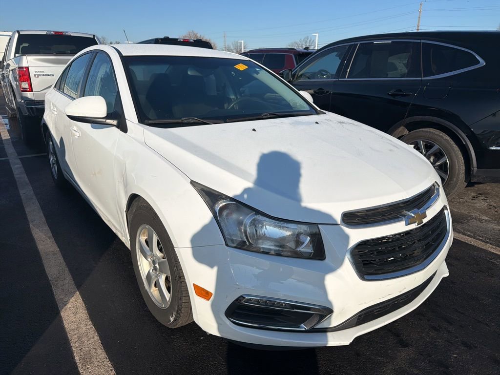 Used 2015 Chevrolet Cruze LT image 4