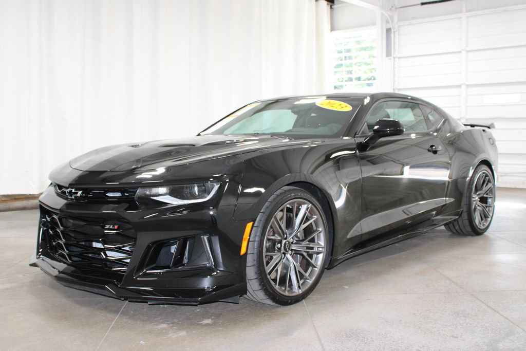 Used 2023 Chevrolet Camaro ZL1 RWD image 4