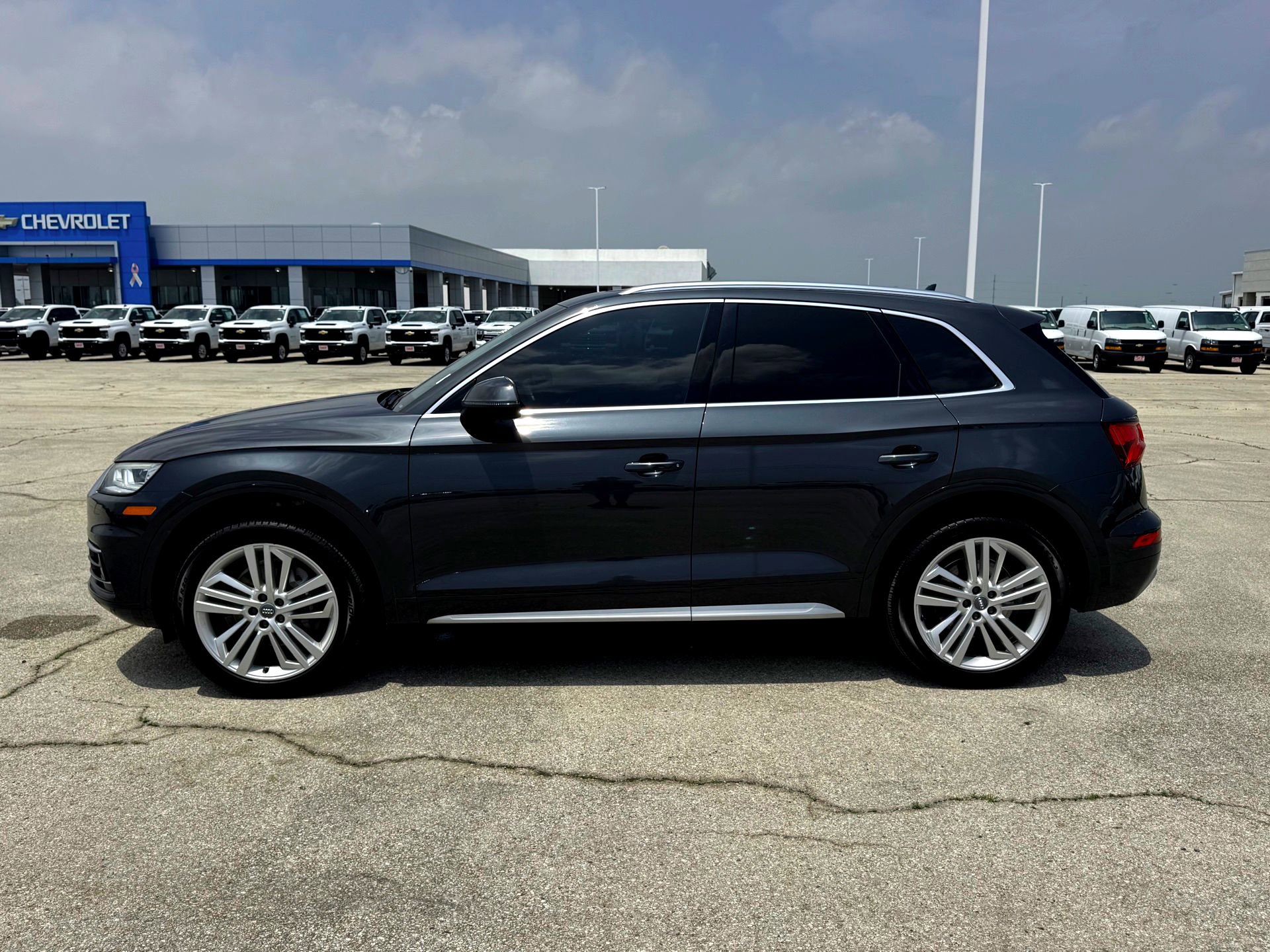 Used 2019 Audi Q5 2.0T Premium Plus w/ Premium Plus Package AWD/4WD image 11