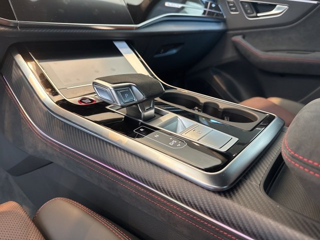 New 2025 Audi RS Q8 performance image 7