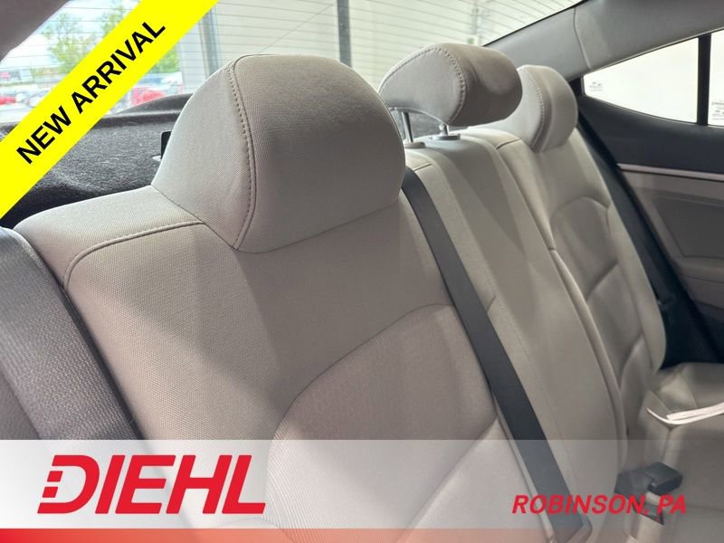 Used 2018 Hyundai Elantra SEL FWD image 9