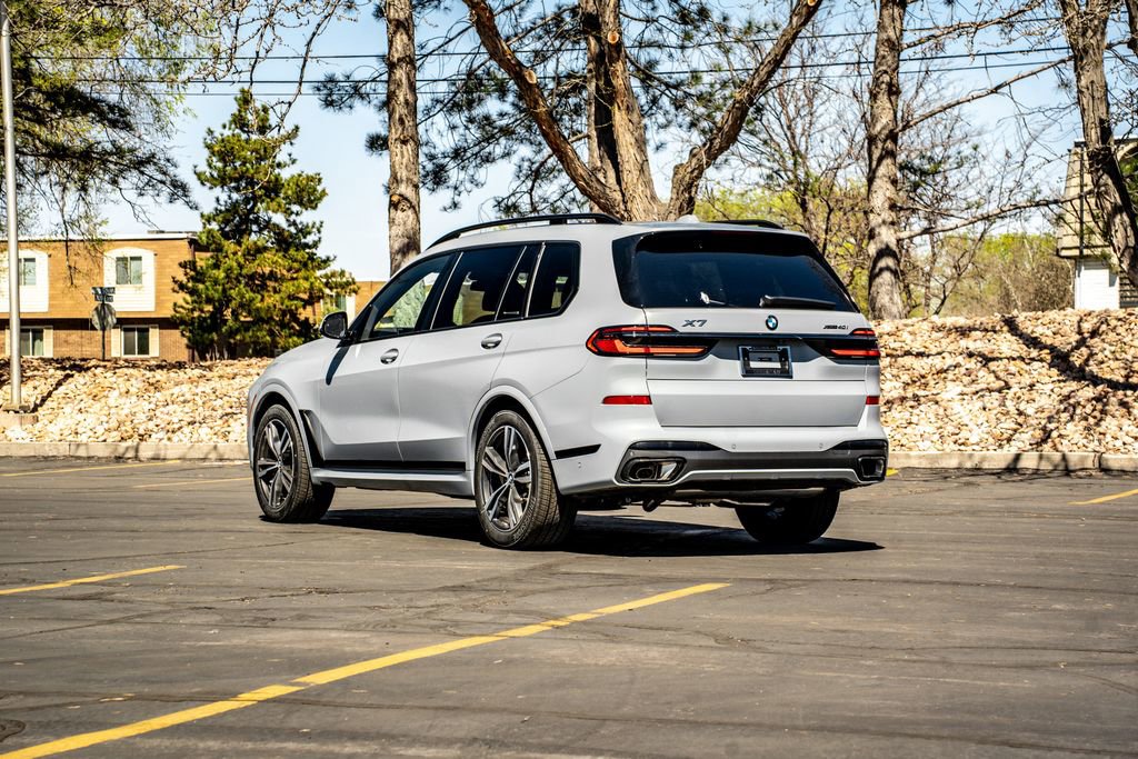 New 2026 BMW X7 xDrive40i w/ M Sport Package image 3