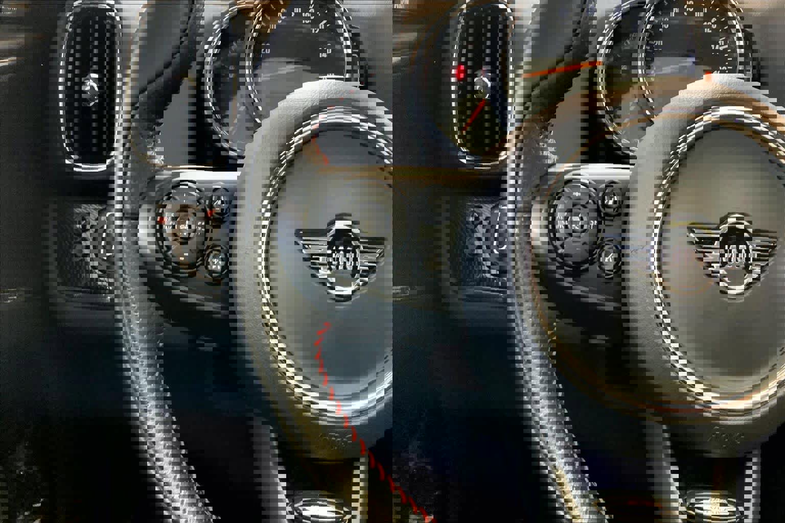 Used 2019 MINI Cooper Countryman SE w/ Driver Assistance Package image 23