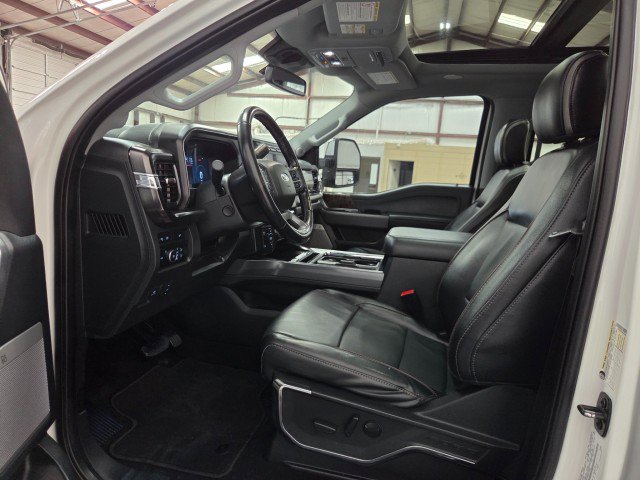 Used 2024 Ford F350 Lariat w/ Lariat Ultimate Package AWD/4WD image 6