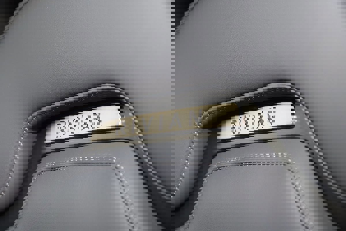 Used 2022 Rivian R1T Adventure image 33