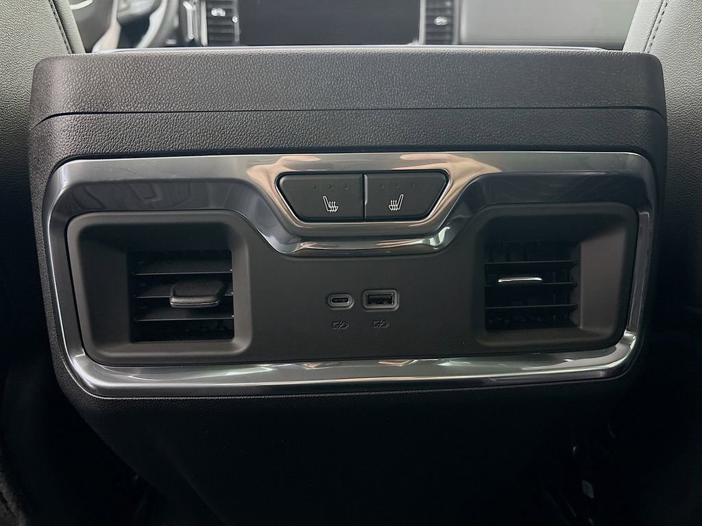 New 2025 GMC Sierra 3500 SLT image 26