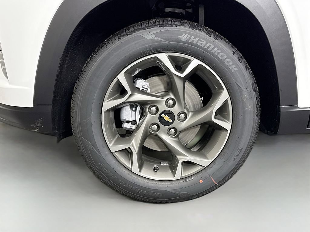 New 2026 Chevrolet Trax LT w/ Driver Confidence Package image 28