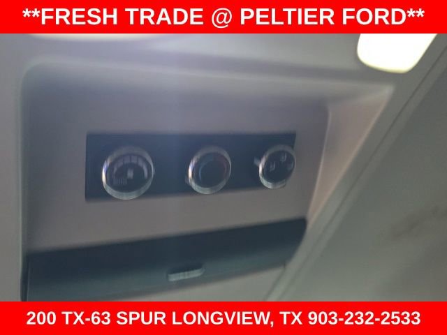 Used 2015 Chrysler Town & Country Touring image 20