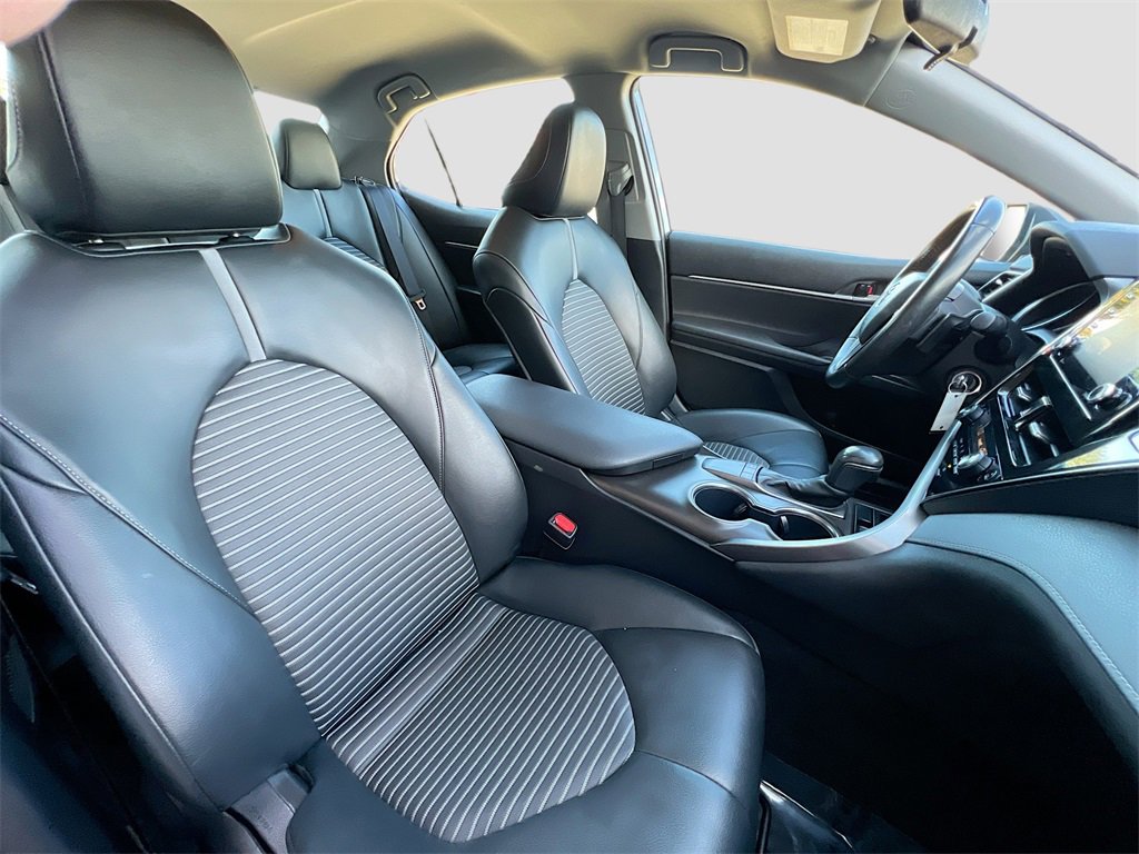 Used 2023 Toyota Camry SE image 25