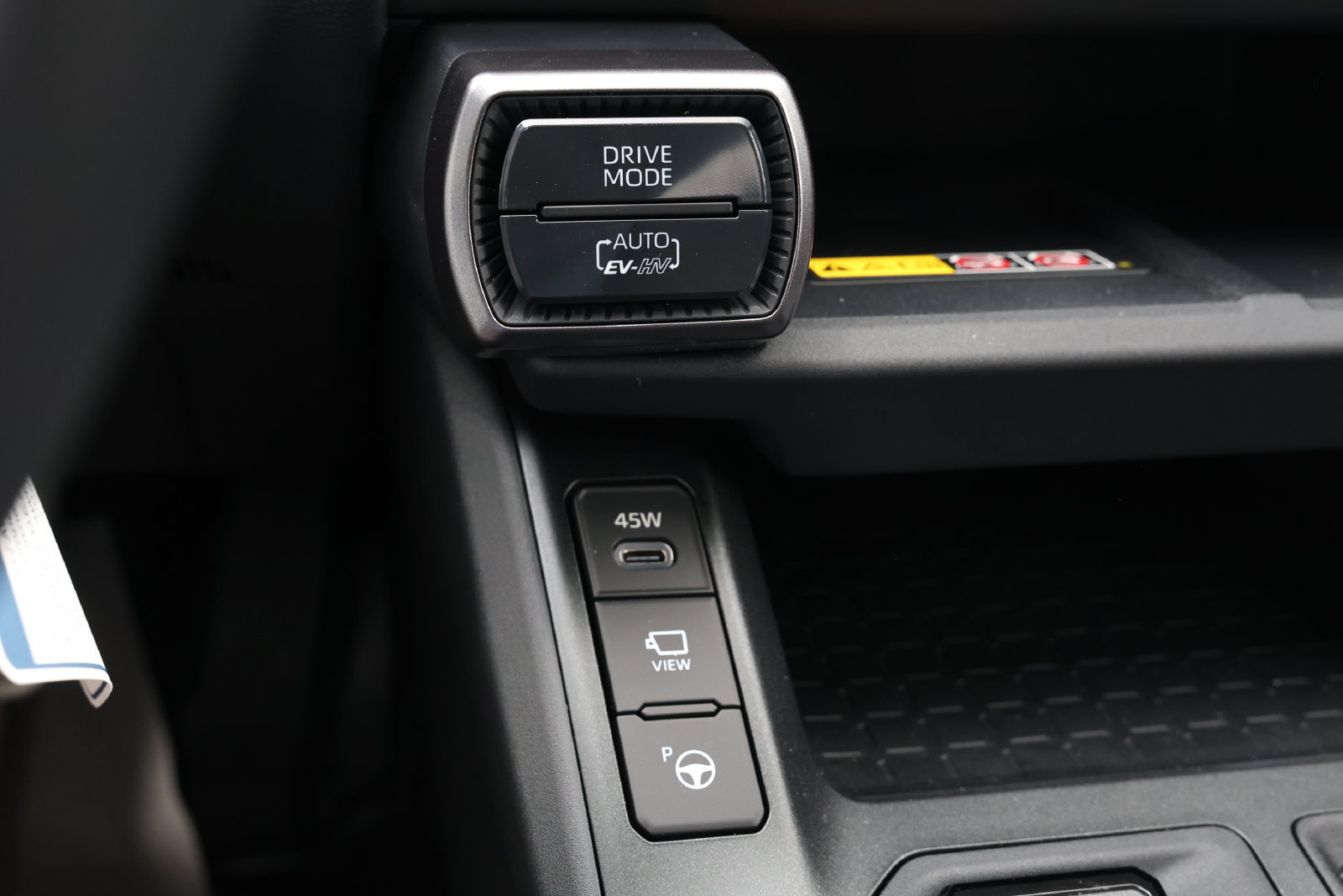 New 2026 Toyota RAV4 XSE AWD/4WD image 24