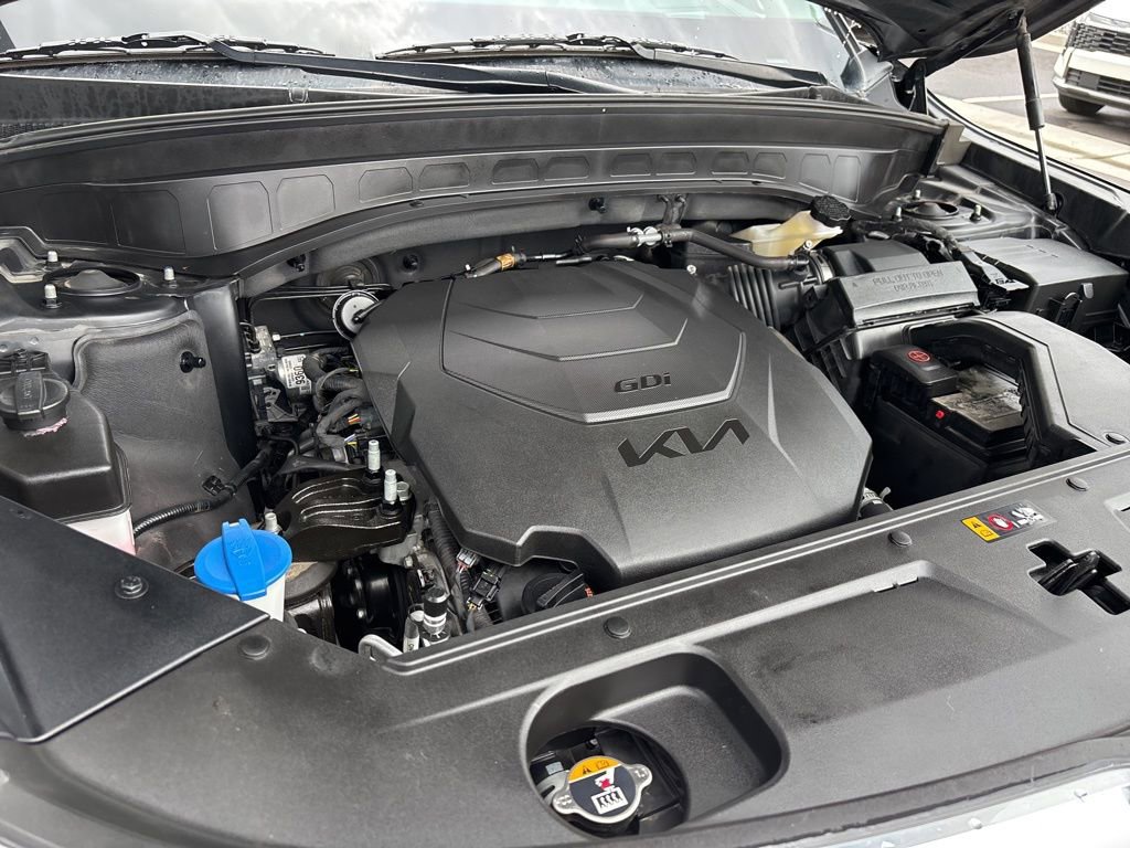 Certified 2022 Kia Telluride SX w/ SX Prestige Package image 22