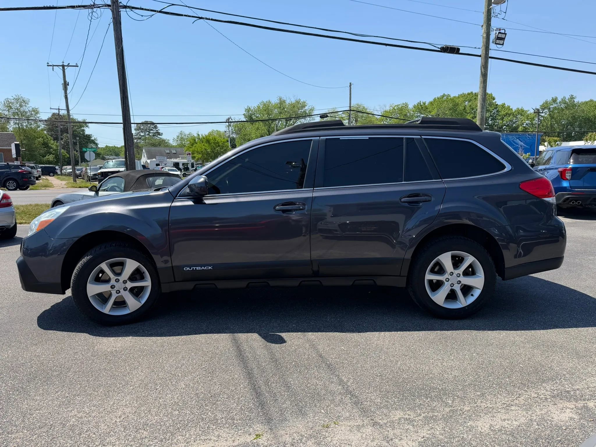 Used 2013 Subaru Outback 2.5i Premium AWD/4WD image 6