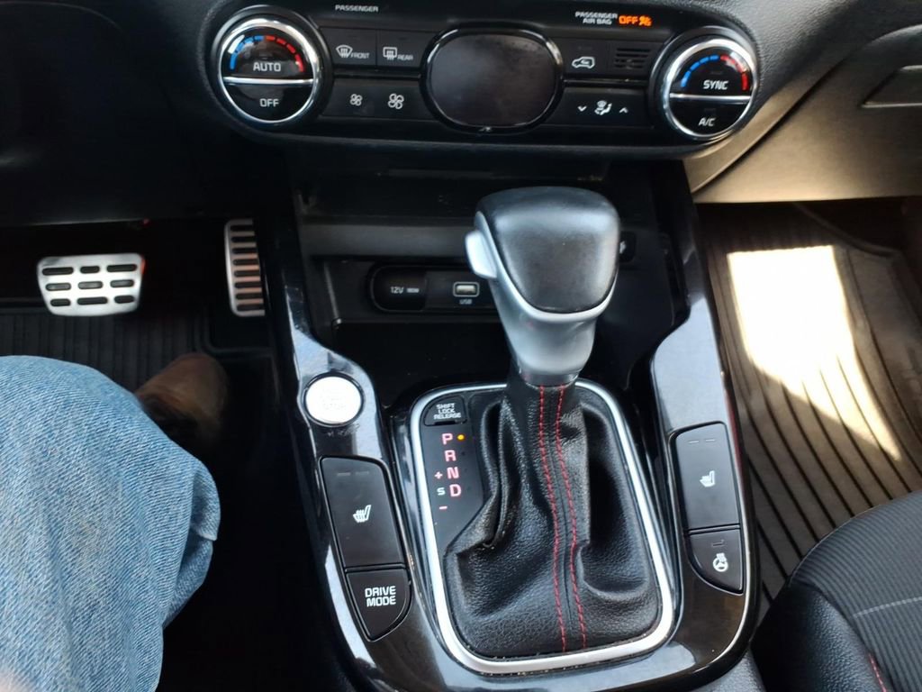 Used 2021 Kia Soul Turbo image 16