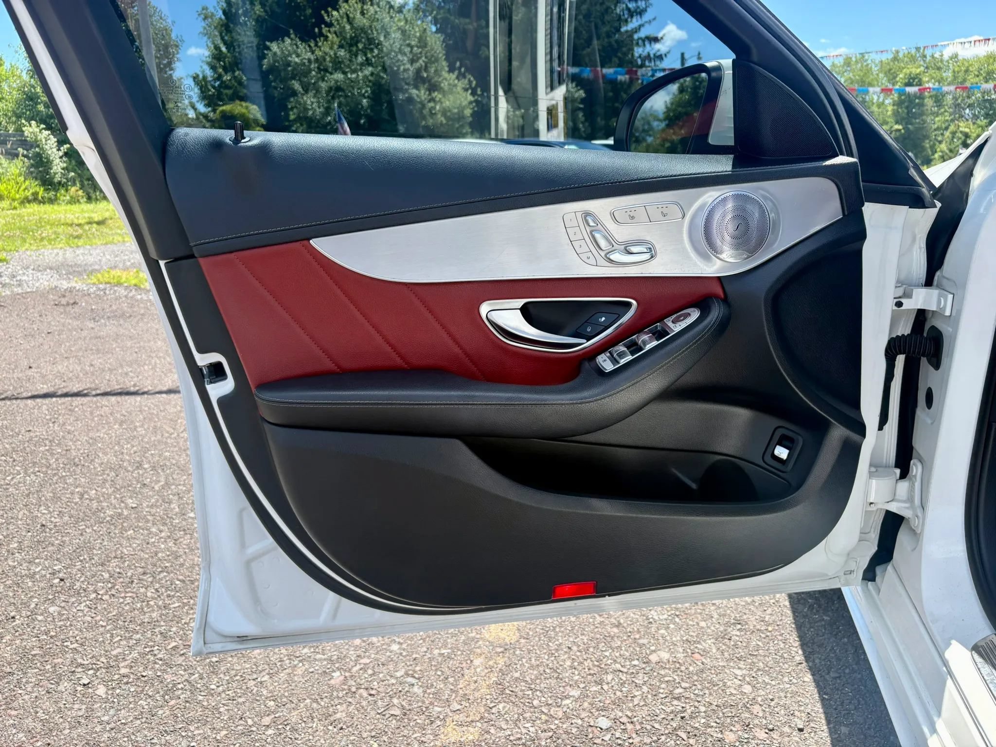 Used 2016 Mercedes-Benz C 300 4MATIC Sedan image 9