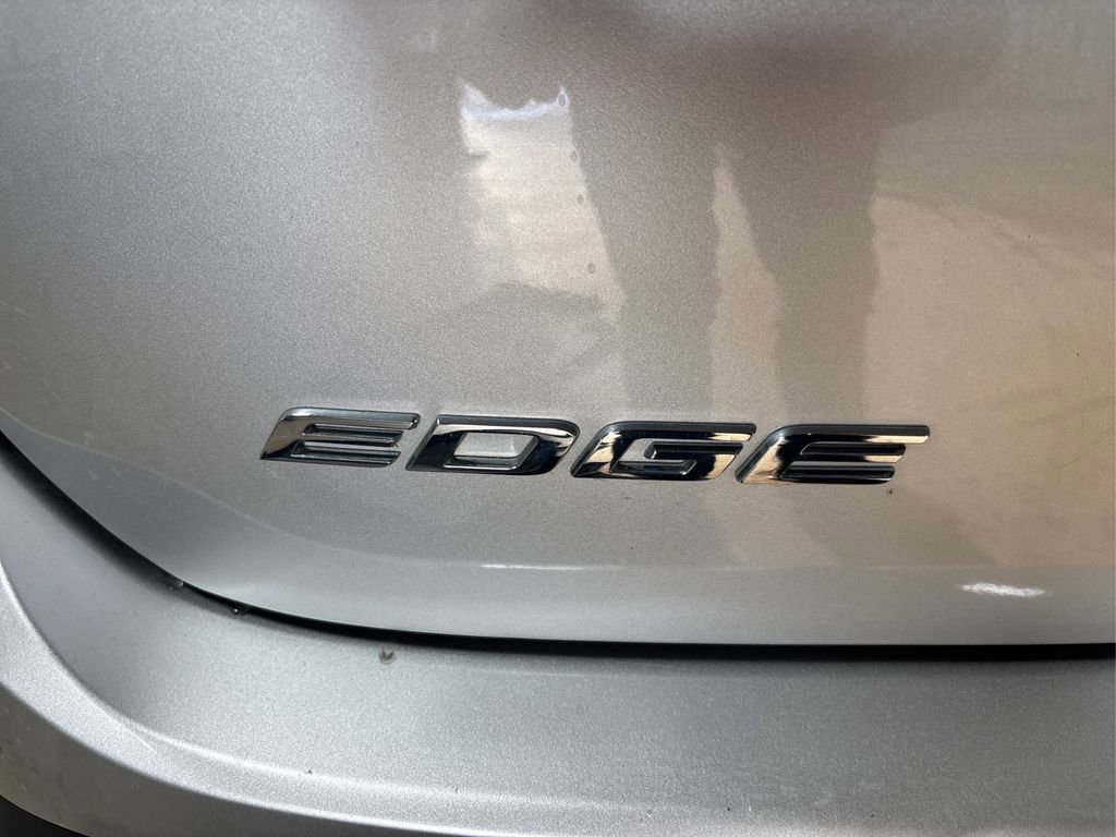 Used 2016 Ford Edge SEL w/ Equipment Group 201A image 14