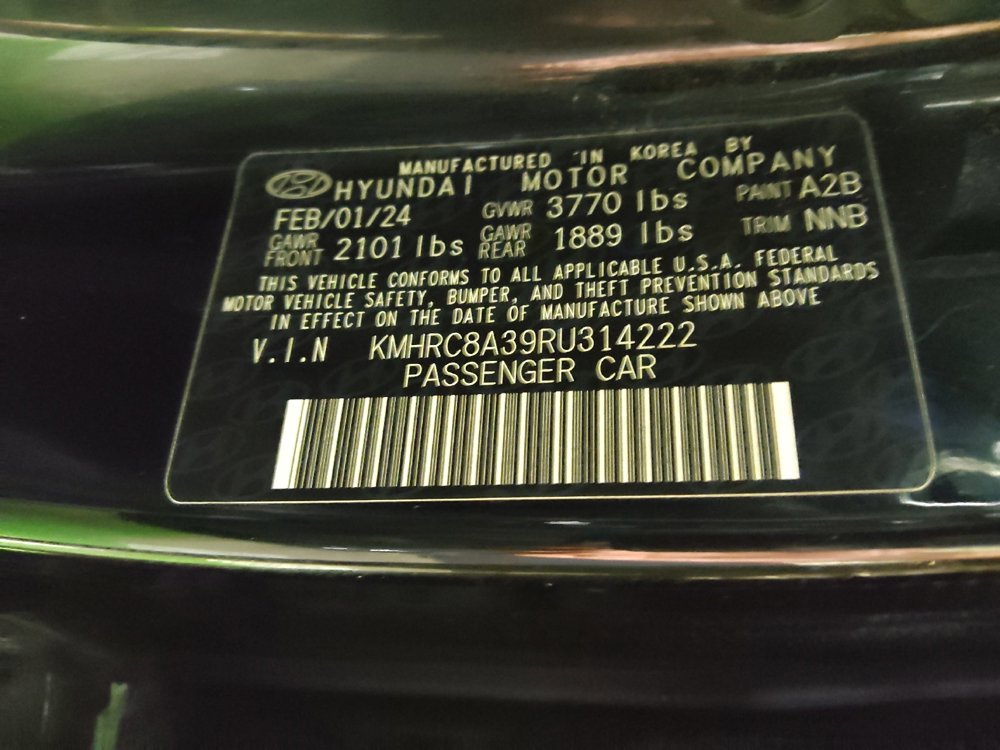 Used 2024 Hyundai Venue SEL FWD image 33