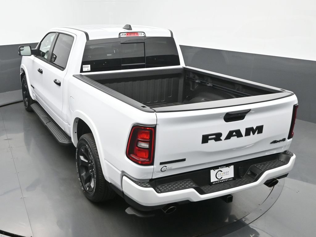 New 2026 RAM 1500 4x4 Crew Cab image 44
