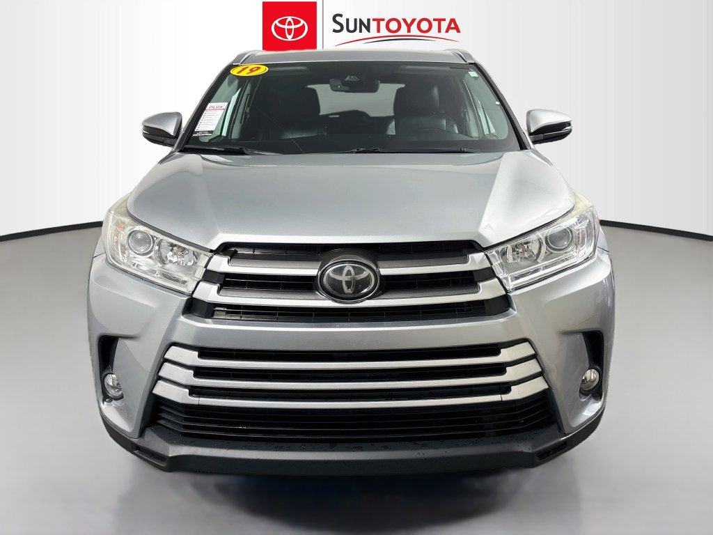 Used 2019 Toyota Highlander XLE AWD/4WD image 8